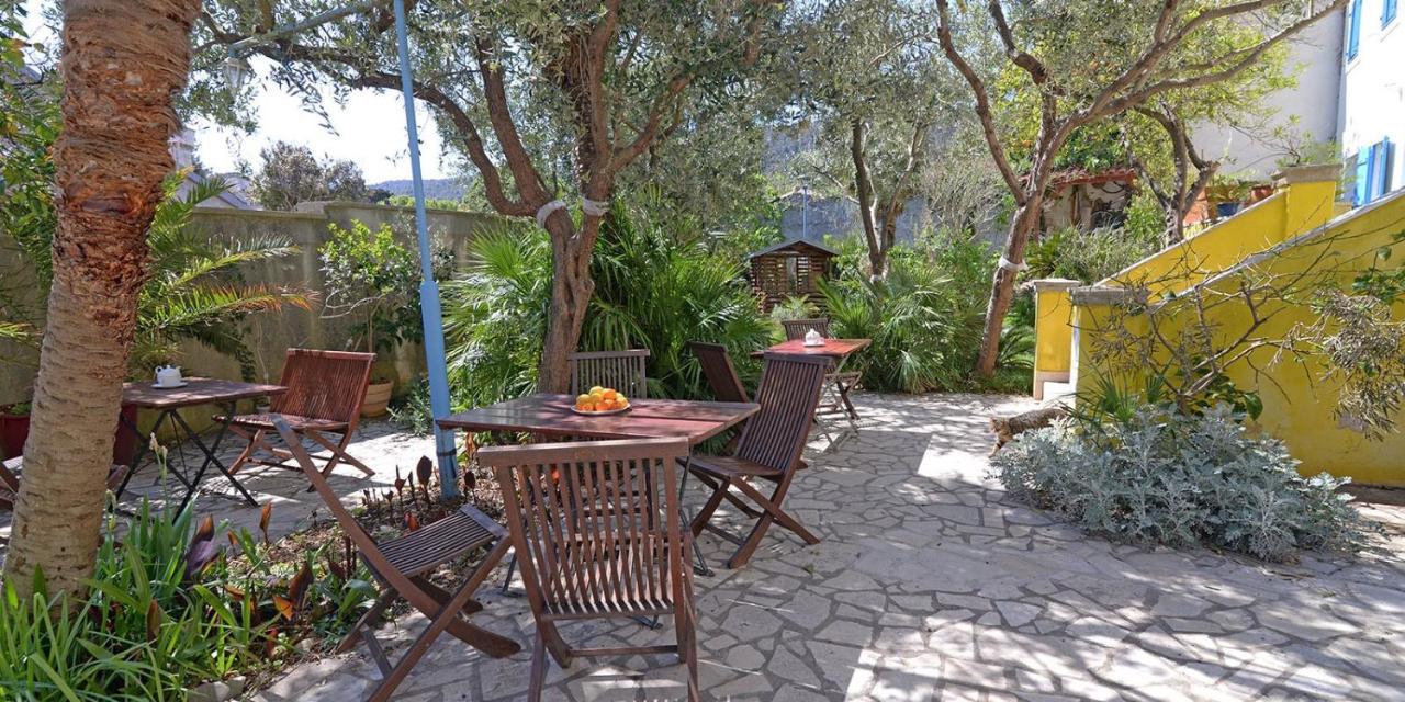 Pjacal Hotel Veli Lošinj Eksteriør billede